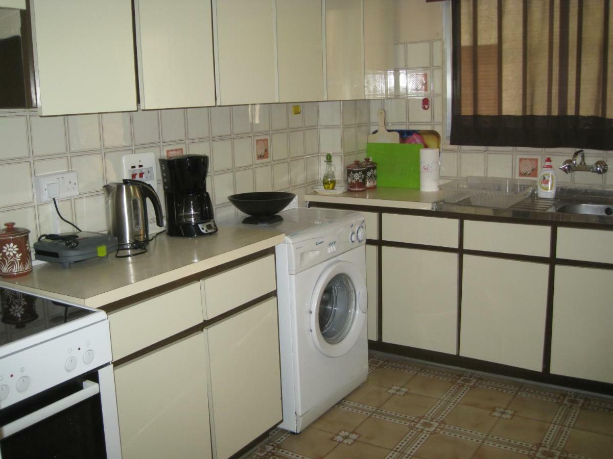 Mediterranean Breeze Apartman Limassol Kültér fotó
